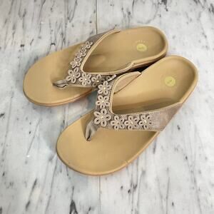 Revitalign Yumi Hampton Bronze Orthotic Thong Sandals Women’s 8W Comfort NWT